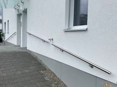 Zeitlose Edelstahlhandläufe in Tegerfelden