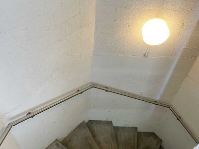 Kaum sichtbare Eckgelenke ermöglichen eine normgerechte, effiziente und preiswerte Montage